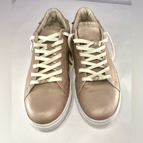 Women's Velez Light‎ Purple Sneakers Size 6.5 - Picture 1 of 13